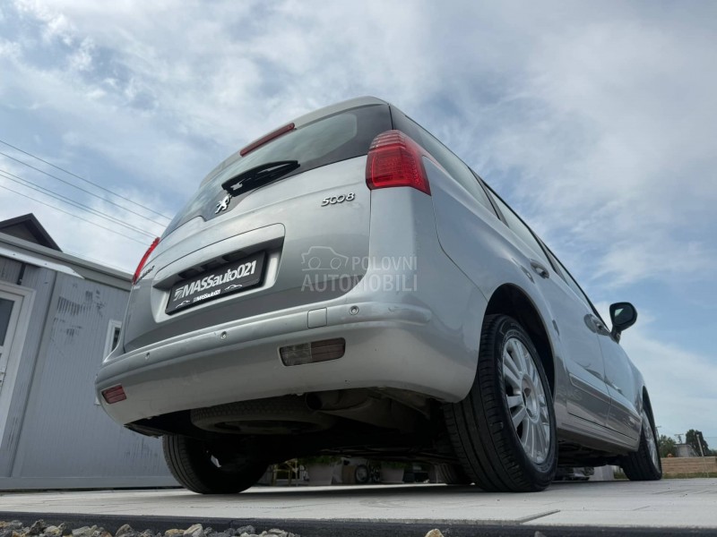 Peugeot 5008 1.6 HDi