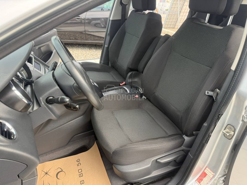 Peugeot 5008 1.6 HDi