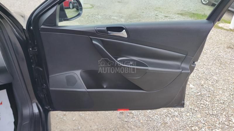 Volkswagen Passat B6 2.0 TDi/HIGHLINE/BKP