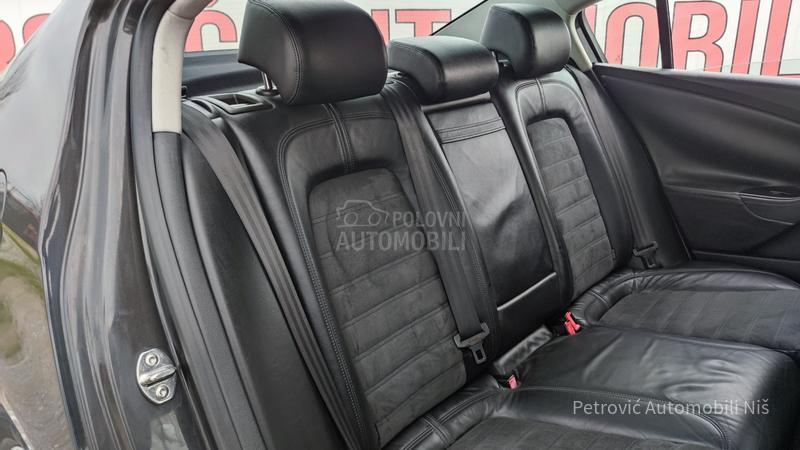 Volkswagen Passat B6 2.0 TDi/HIGHLINE/BKP