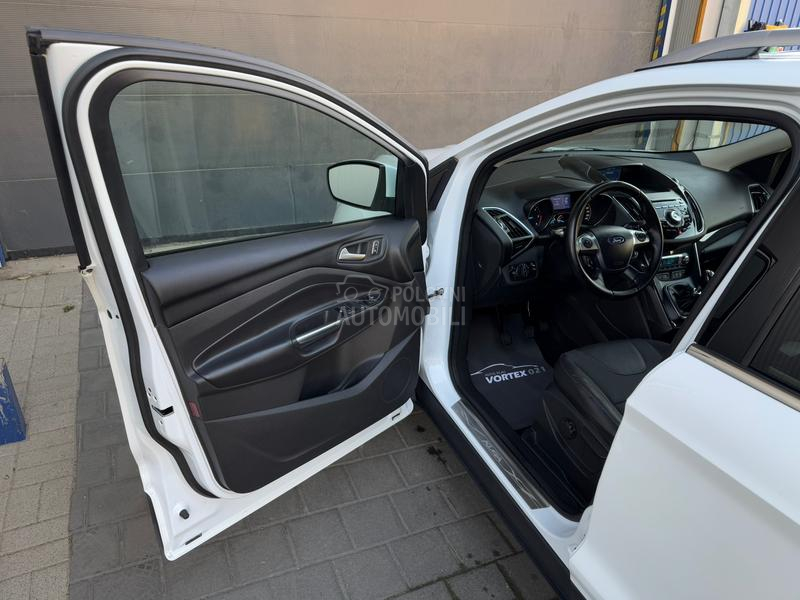 Ford Kuga 2.0 TDCI TITANIUM