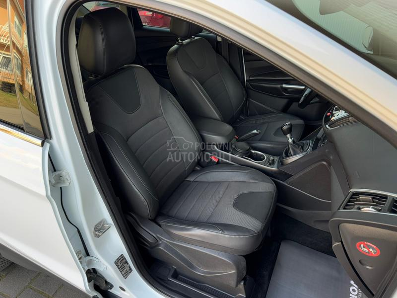 Ford Kuga 2.0 TDCI TITANIUM