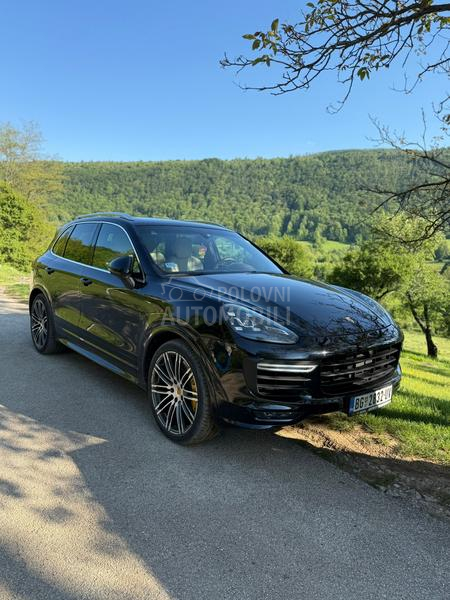 Porsche Cayenne turbo