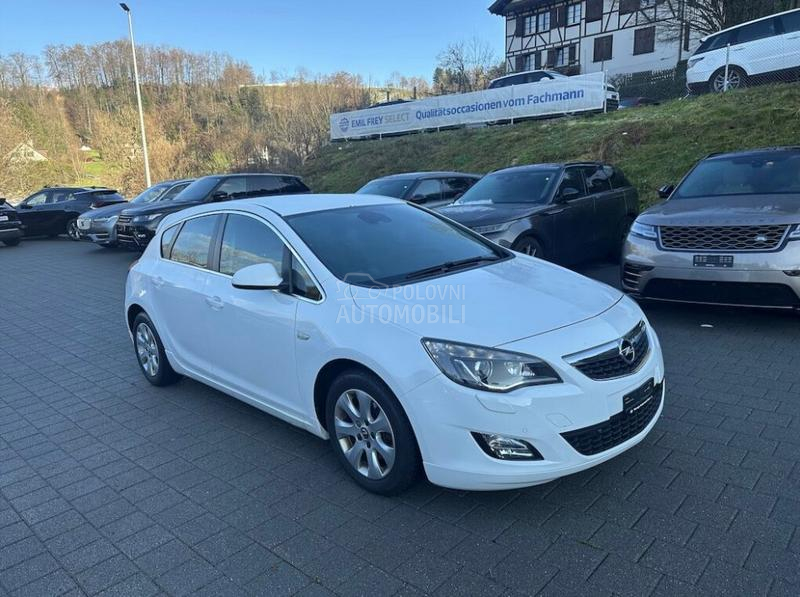 Opel Astra J 1.6 Turbo Cosmo CH