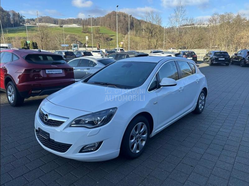 Opel Astra J 1.6 Turbo Cosmo CH