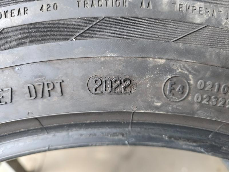 Continental 235/55 R19 Letnja