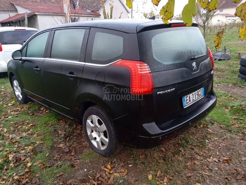 Peugeot 5008 2013. god. -  kompletan auto u delovima