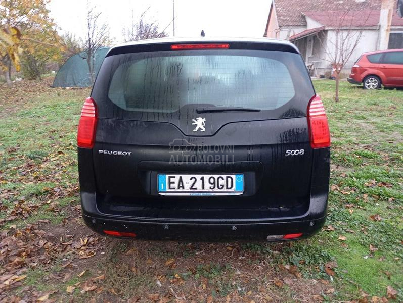Peugeot 5008 2013. god. -  kompletan auto u delovima