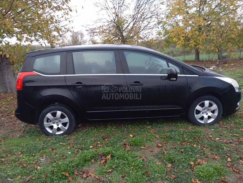 Peugeot 5008 2013. god. -  kompletan auto u delovima