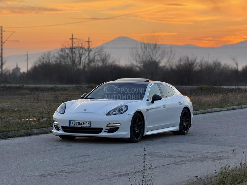Porsche Panamera S