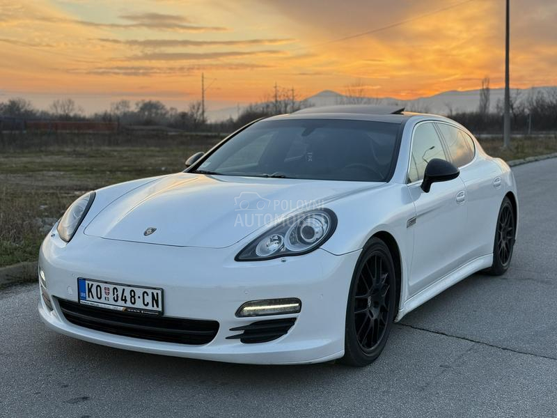 Porsche Panamera S