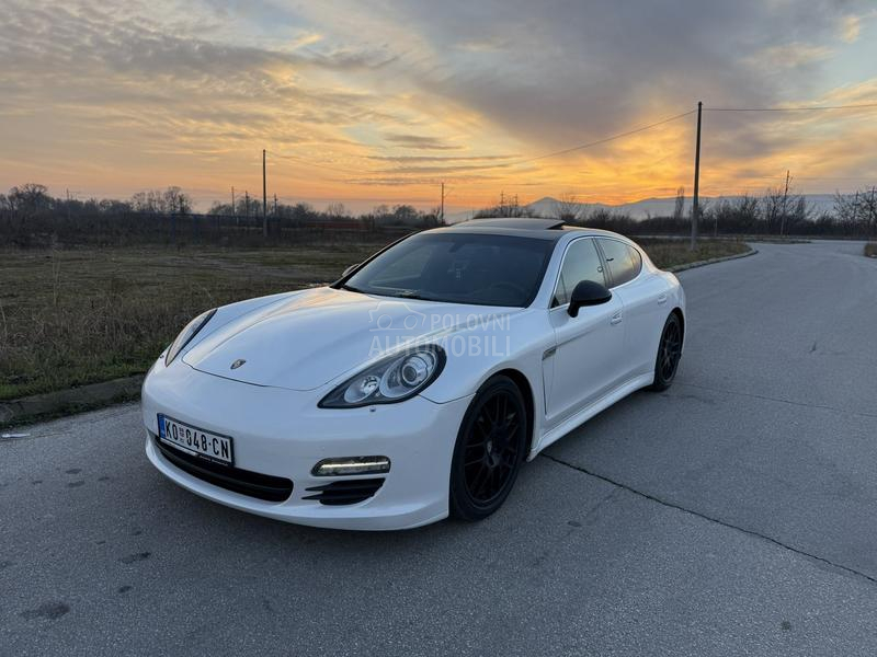 Porsche Panamera S