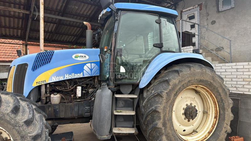 New Holland TG 285