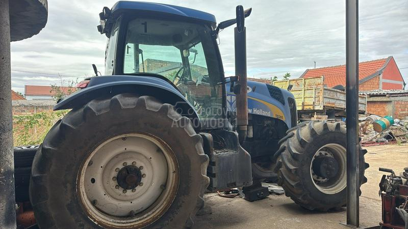 New Holland TG 285