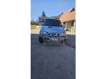 Nissan Terrano 