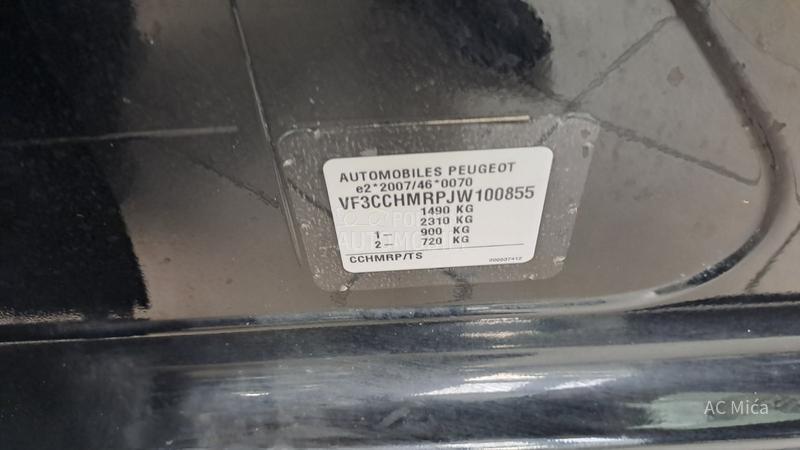 Peugeot 208 1.2NAV LED USB 44000