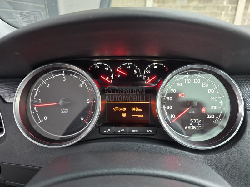 Peugeot 508 2.0 HDI PANO