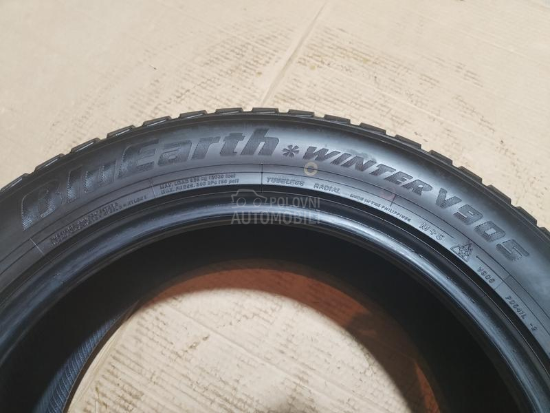 Yokohama 235/55 R19 Zimska