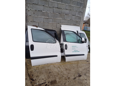 Prednja desna vrata za Fiat Doblo