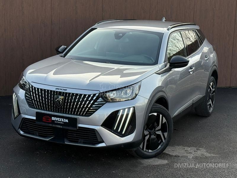 Peugeot 2008 Allure/Kamera/MT6