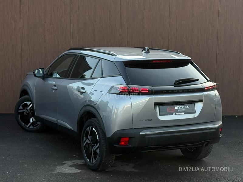 Peugeot 2008 Allure/Kamera/MT6