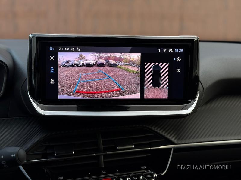 Peugeot 2008 Allure/Kamera/MT6