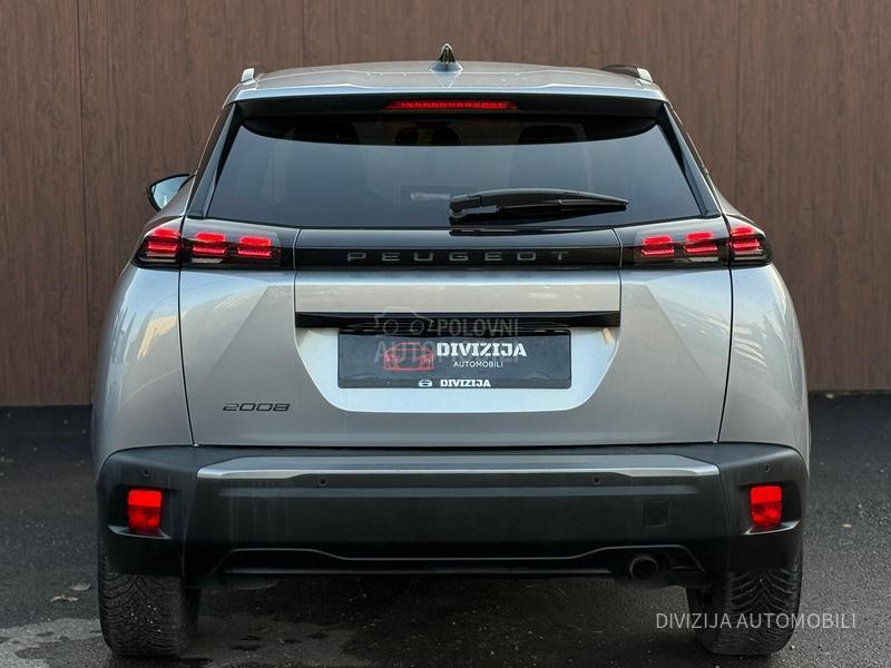 Peugeot 2008 Allure/Kamera/MT6