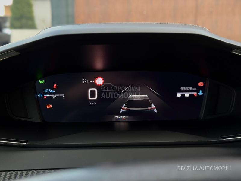 Peugeot 2008 Allure/Kamera/MT6