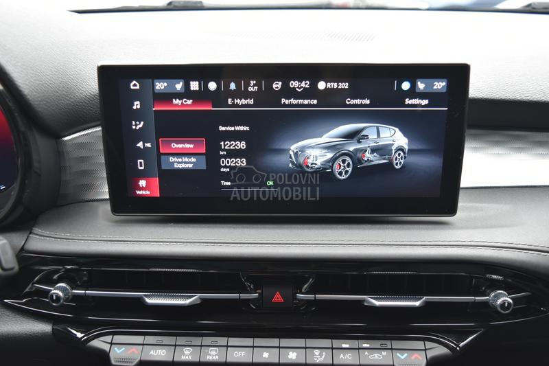 Alfa Romeo Tonale Hybrid Q4 AT