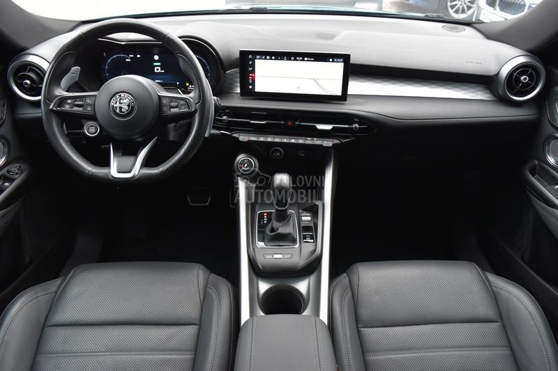 Alfa Romeo Tonale Hybrid Q4 AT