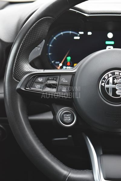 Alfa Romeo Tonale Hybrid Q4 AT