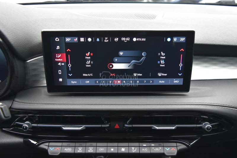 Alfa Romeo Tonale Hybrid Q4 AT