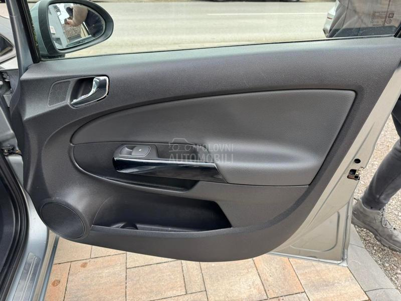 Opel Corsa D 
