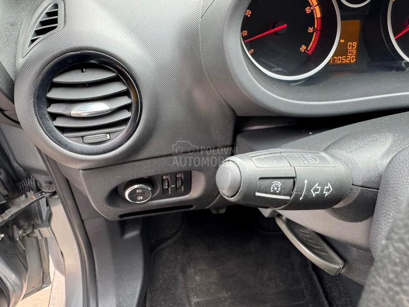 Opel Corsa D 