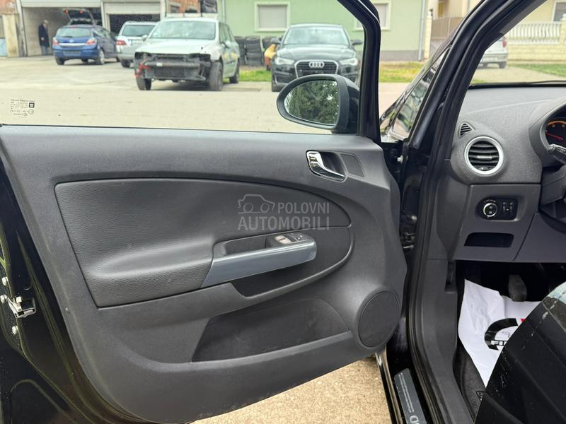 Opel Corsa D 1.3 CDTI COSMO