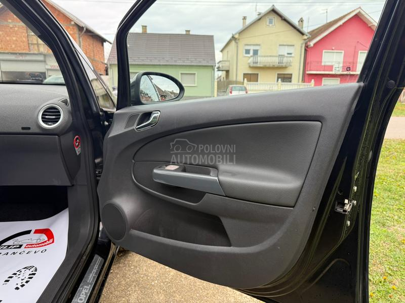 Opel Corsa D 1.3 CDTI COSMO