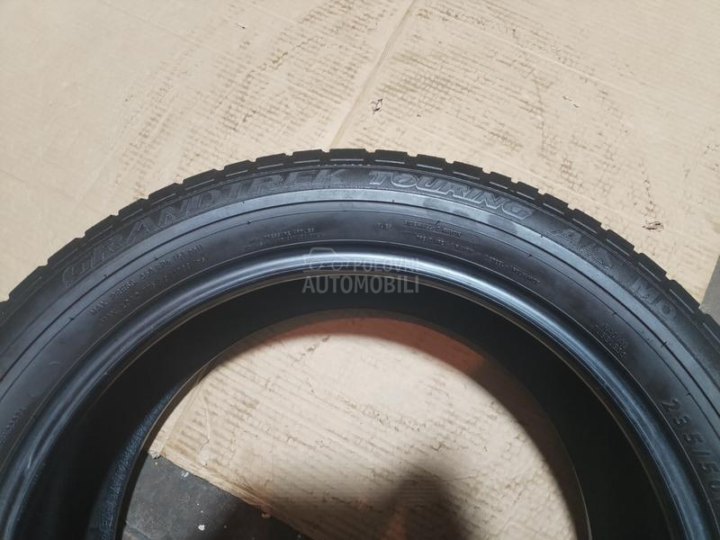 Hankook 245/45 R19 Zimska
