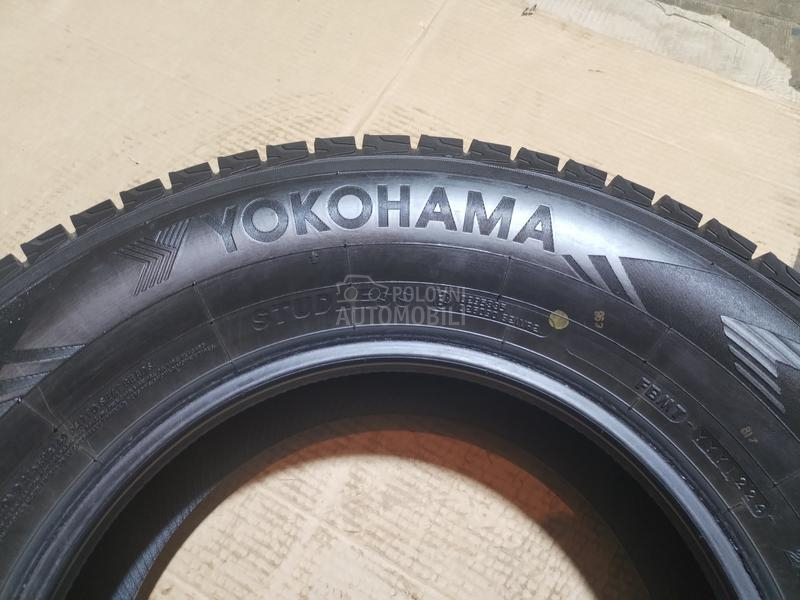 Yokohama 245/70 R16 Zimska