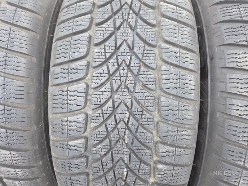 Dunlop 225/55 R17 Zimska