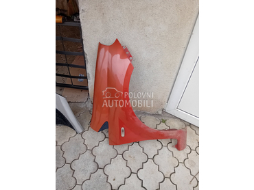 Desno krilo kod boje 598/A za Fiat Grande Punto od 2005. do 2012. god.