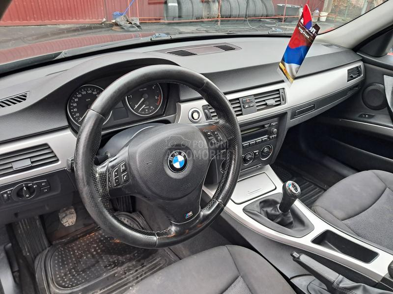 BMW 330 