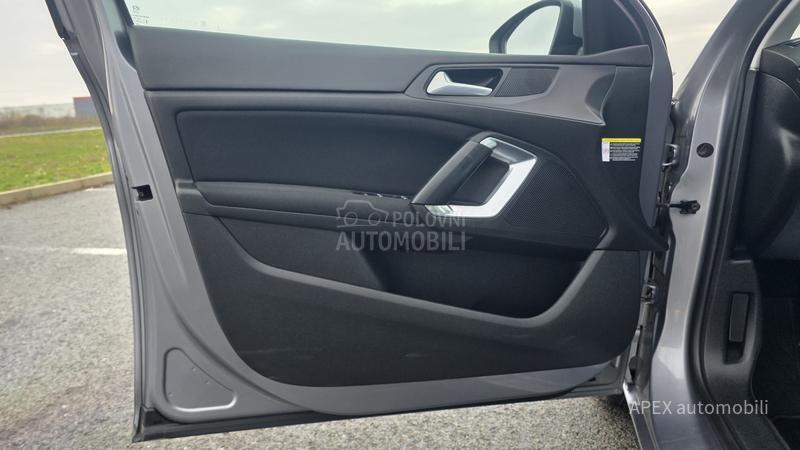 Peugeot 308 1.5Hdi EAT8 Active