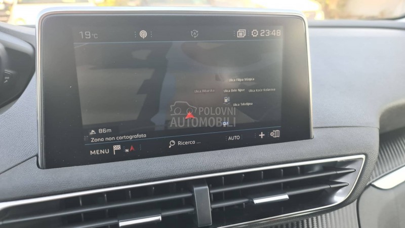 Peugeot 3008 1.5hdi VIRTU/LEDNAV