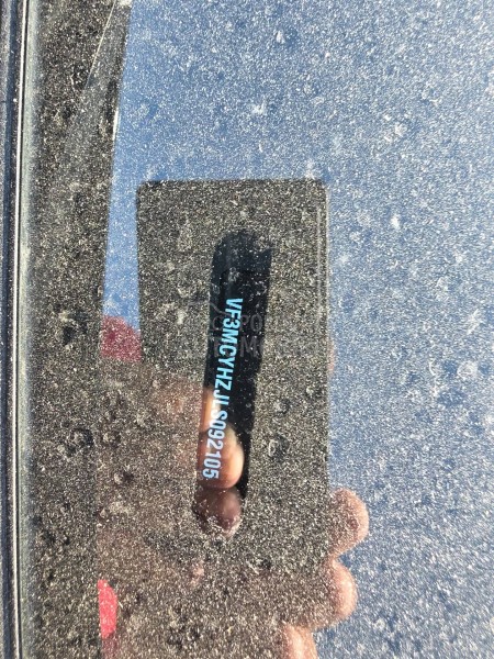 Peugeot 3008 1.5hdi VIRTU/LEDNAV