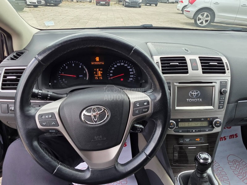 Toyota Avensis 2.0 d4d F U L/SERVI