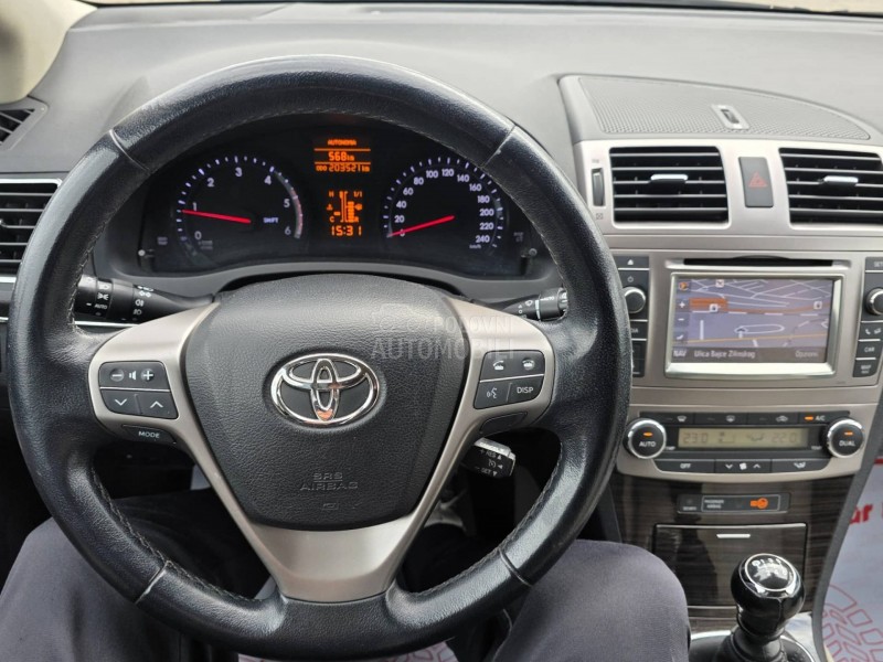 Toyota Avensis 2.0 d4d F U L/SERVI