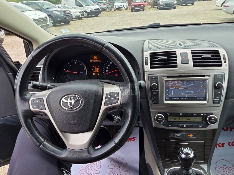Toyota Avensis 2.0 d4d F U L/SERVI