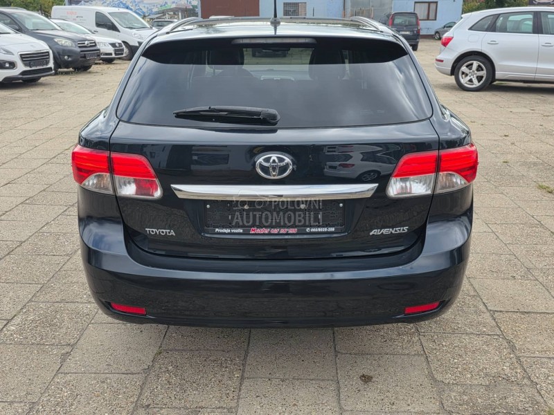 Toyota Avensis 2.0 d4d F U L/SERVI
