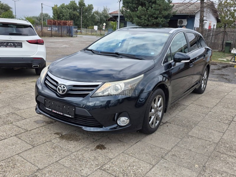 Toyota Avensis 2.0 d4d F U L/SERVI