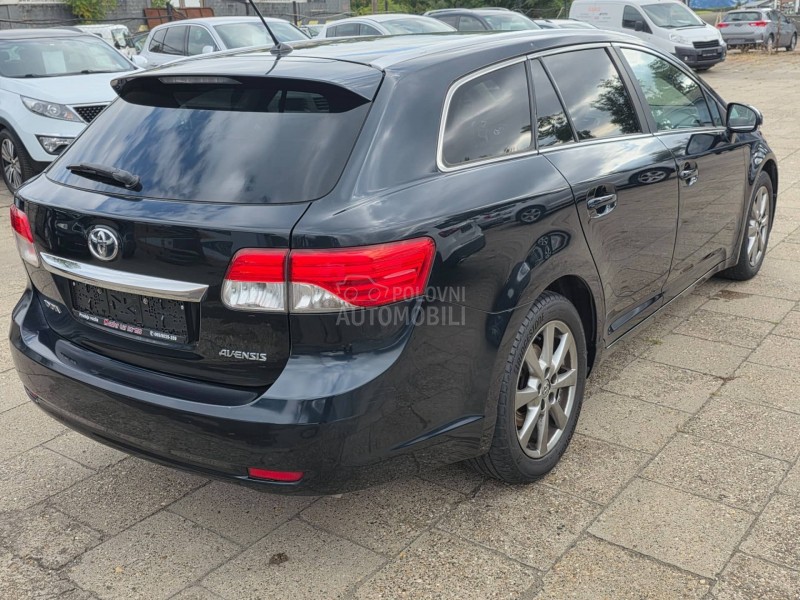 Toyota Avensis 2.0 d4d F U L/SERVI